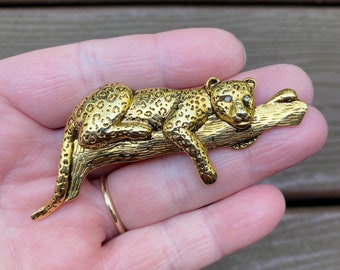Vintage Jewelry Gorgeous Gold Tone and Rhinestone Leopard or Cheetah on a Branch Pin Brooch