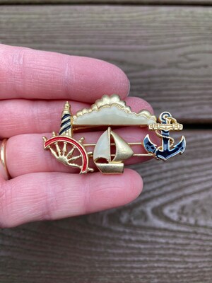 Broche Bijou Bateau Pirate En Acier Doré – Accessoire De Mode épingle à Vêtements 5,3 X 5,2 Cm
