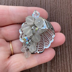Vintage Jewelry Signed Park Lane Beautiful Silver Tone Shell with Dangling Bead Cluster Pin Brooch