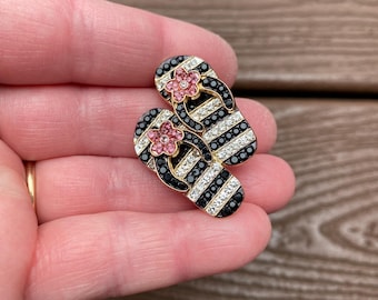 ヴィンテージジュエリー 愛らしいエイボンゴールド＆シルバートーンの