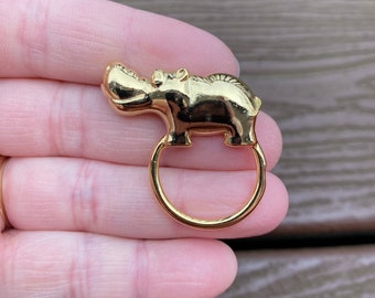 Vintage Jewelry Adorable Gold Tone Hippo Glasses Eyeglasses Holder Pin Brooch