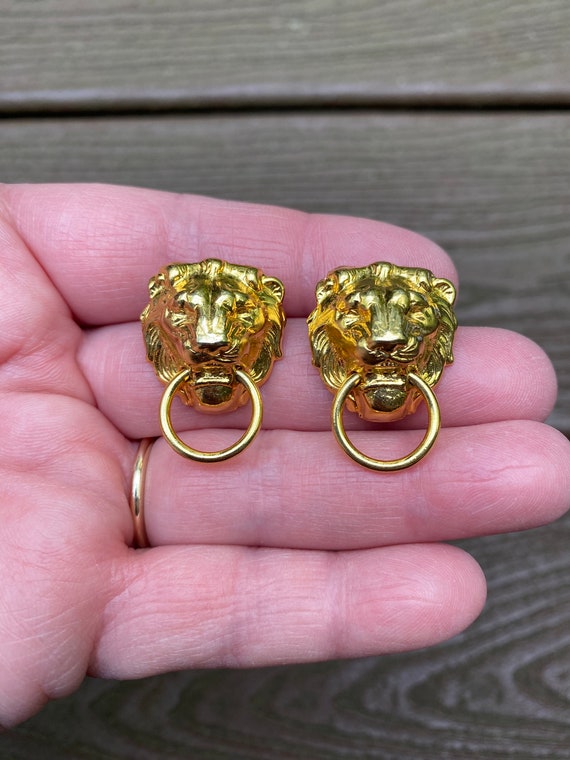 Vintage Jewelry Beautiful Gold Tone Lion Door Knoc