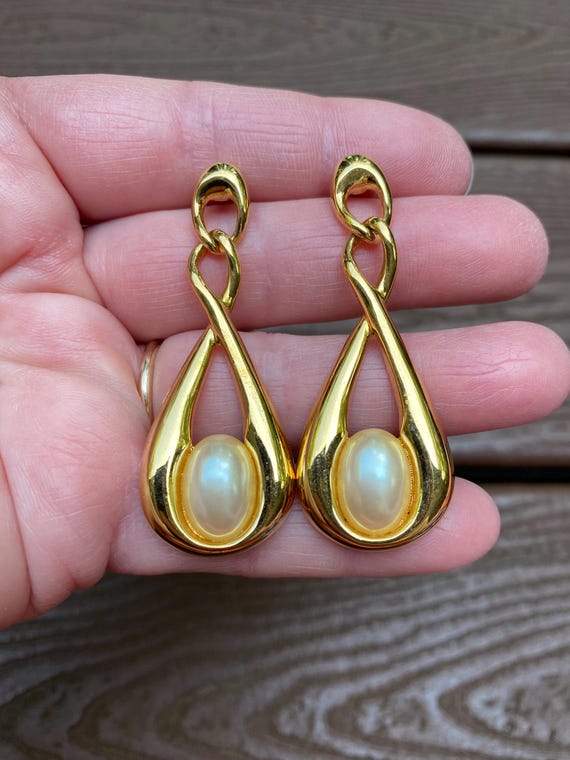 Napier pearl earrings outlet