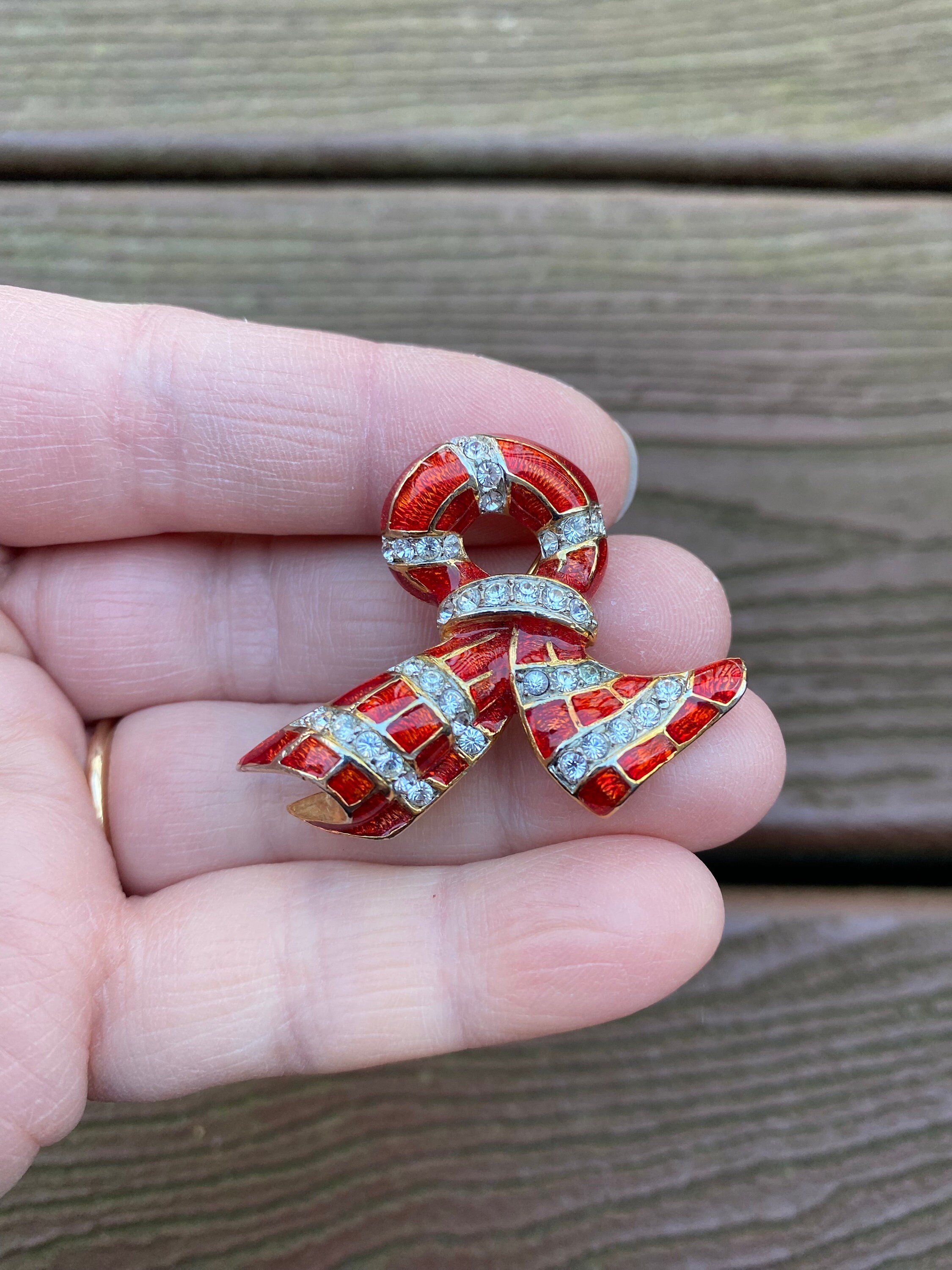 Broche Fleur En Tissu Rouge Avec Métal Doré Et Strass - Superbe Accessoire Neuf