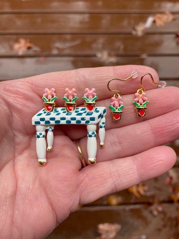 Vintage Jewelry Signed Danecraft Adorable Enamel Table with Flowers Pin Brooch Matching Pierced Earrings