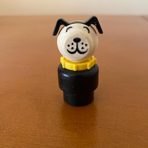 Vintage Fisher-Price Little People plastic gelukshondje met gele kraag