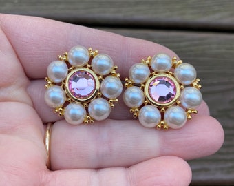 Vintage Jewelry Signed Napier Gorgeous Pearl and Pink Rhinestone Screw Back Earrings