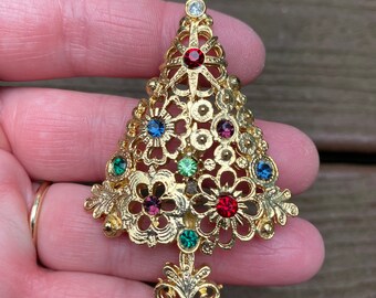 Vintage Jewelry Beautiful Gold Tone and Multicolored Rhinestone Floral Flowers Christmas Tree Pin Brooch