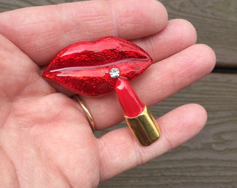 Vintage Jewelry Glossy Enamel Lips with Lipstick Pin Brooch