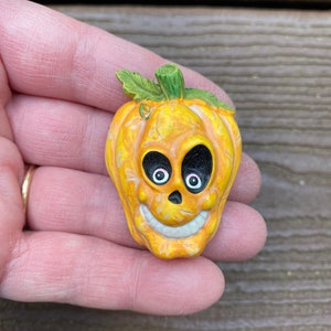 Vintage Jewelry Creepy Jack O’Lantern Pumpkin Halloween Pin Brooch