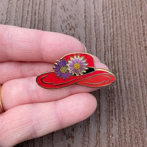Vintage Jewelry Lovely Red and Purple Enamel Red Hat Society Pin Brooch