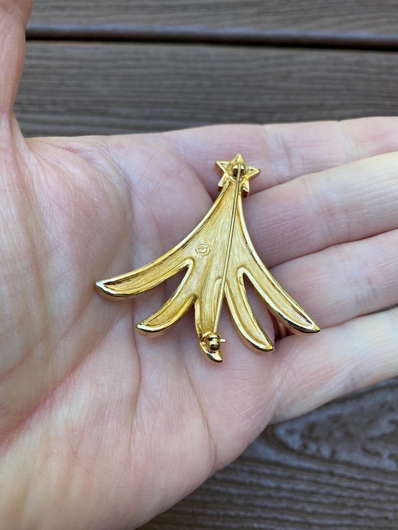 Broche Pin's Sapin En Alliage Doré Et Strass – Création Pierre Lang Signée – Idéal Cadeau