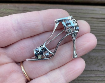 Vintage Jewelry Beautiful Silver Tone and Rhinestone Stiletto High Heel Shoe Pin Brooch