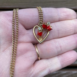 Vintage Jewelry Lovely Enamel and Rhinestone Red Rose Flower Necklace