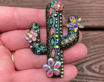 Pin's en résine Cactus 3cm | Paris Fashion Shops Pin's en résine Cactus 3cm | Paris Fashion Shops