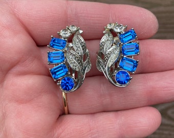 Vintage Jewelry Signed Star Stunning Blue and Clear Rhinestone Clip On Earrings