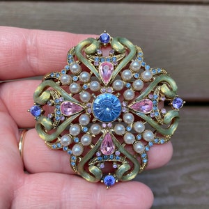 Vintage Jewelry Absolutely Stunning Pink and Blue Rhinestone with Pearls Statement Pin Brooch