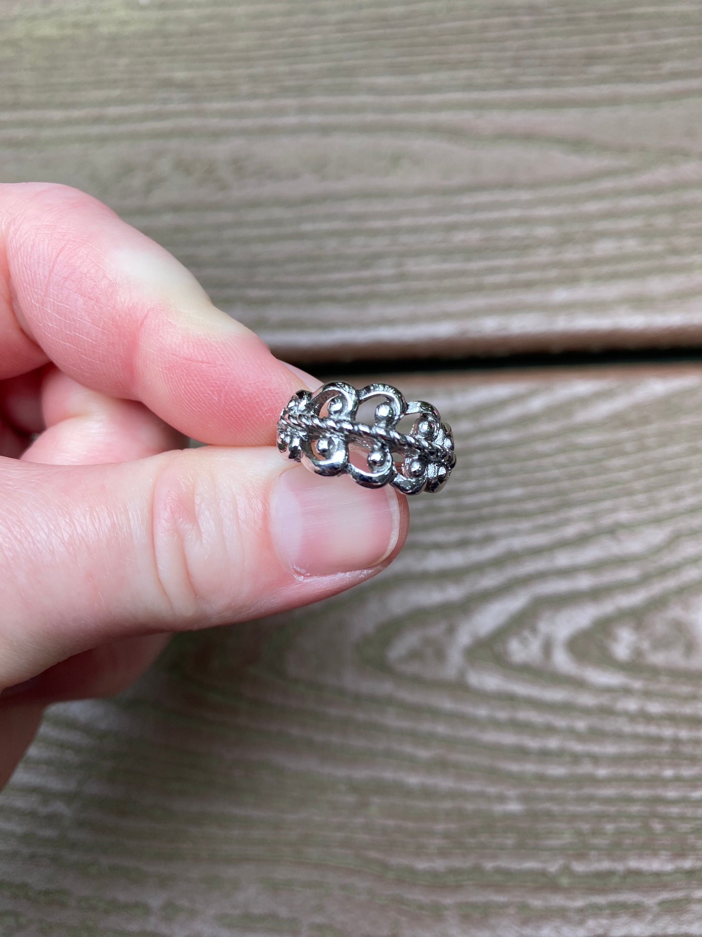Vintage Jewelry Signed Avon Beautiful 1970s New Old Stock Silver