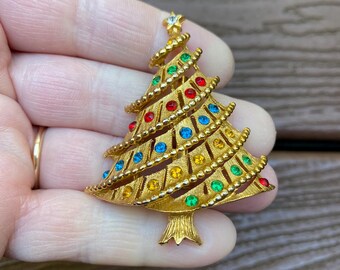 Vintage Jewelry Signed Warner Exquisite Multicolored
