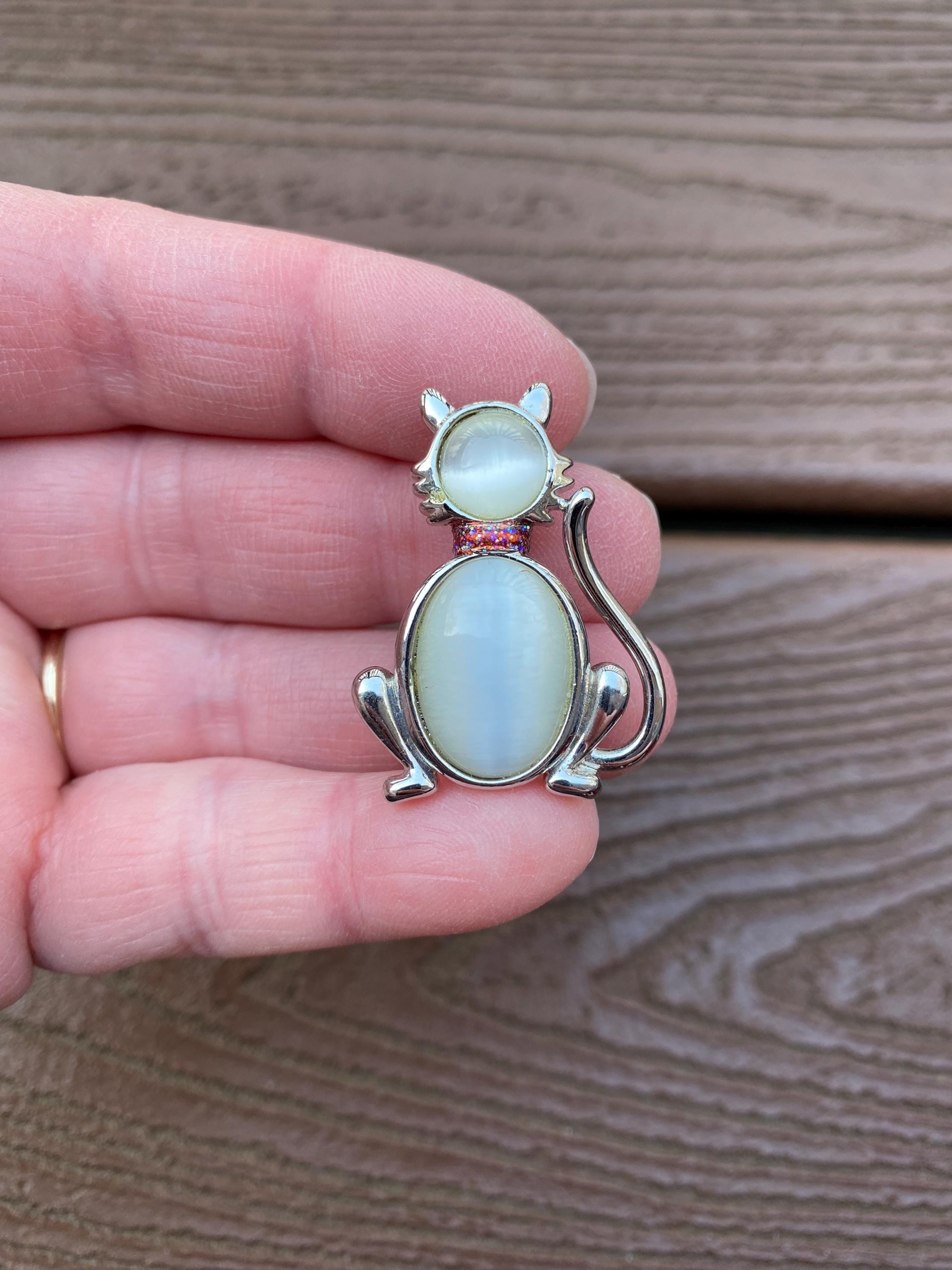 Vintage Jewelry Adorable Moonstone and Rhinestone Kitty Cat Pin Brooch ...