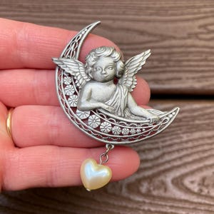 Broche J.J Argentée - Occasion - Bijou Fantaisie - Parfait Pour Accessoiriser Une Tenue