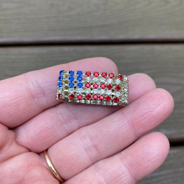 Vintage Jewelry Lovely Rhinestone Stretchy Patriotic 4th of July Red White & Blue Ring