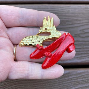 Vintage Jewelry Signed AJC Beautiful Wizard of Oz with Yellow Brick Road & Red Ruby Slippers Pin Brooch