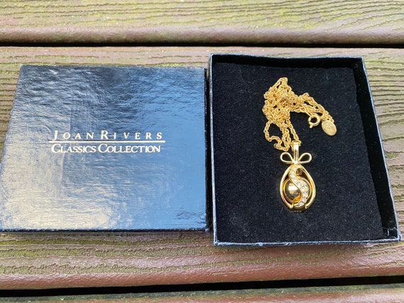 Vintage Jewelry Signed Joan Rivers Beautiful Gold Tone and
