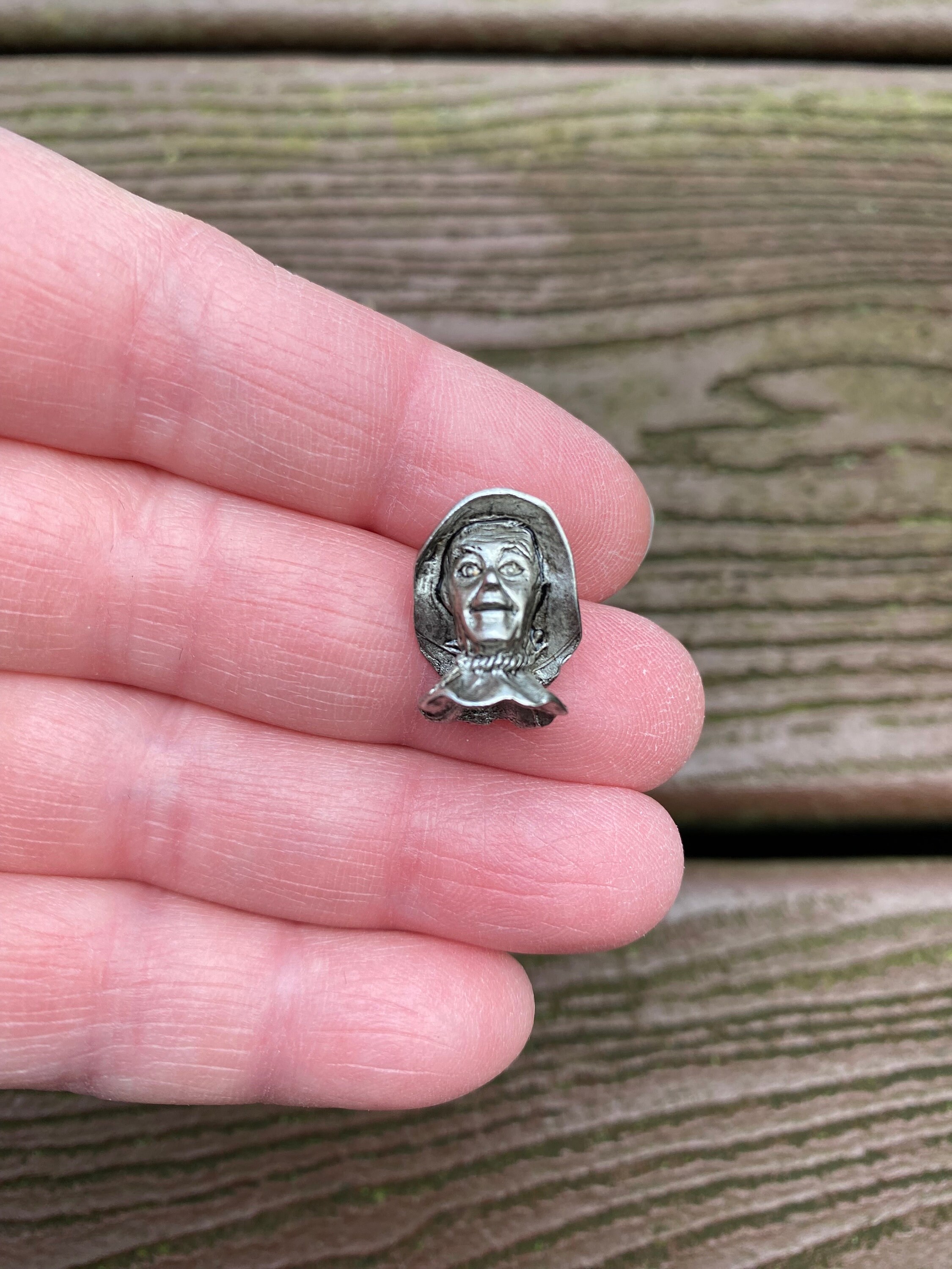 Silver Tone KILT PIN WIZARD OZ Dorothy Tin Man Lion Scarecrow