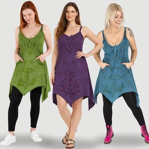 Vestido bohemio con corsé y corte pixie: vestido de festival bordado