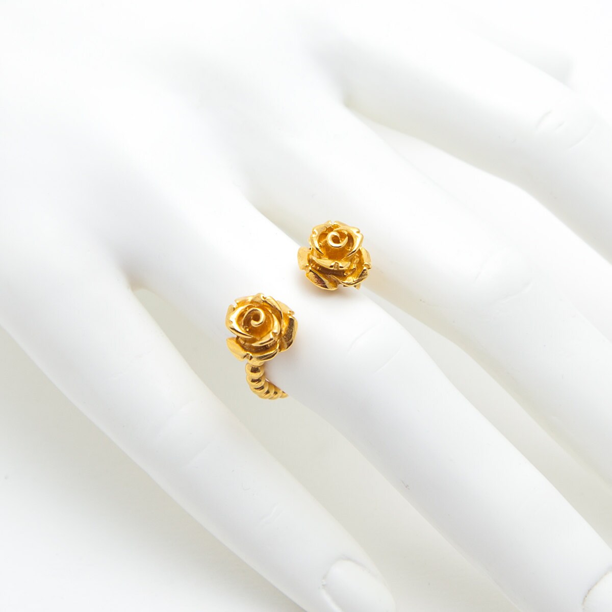 Gold open rose ring