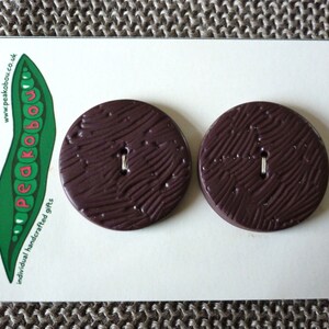 Round &#39;bark&#39; polymer clay buttons