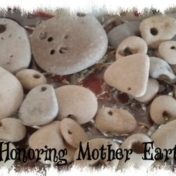 Hag stone , Witch Stone , Holey Stones, Voodoo, Hoodoo, Conjure, Charm, Mojo, Talisman, Pagan