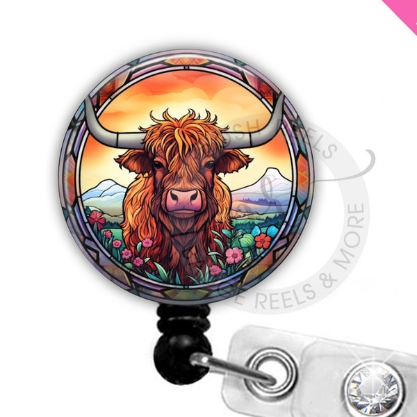 Highland Cow Badge Reel for Nurses, Perfect Gift for Medical Professionals and Cow Lovers, Highland Cow Accessories, Teacher Lanyard - 2738