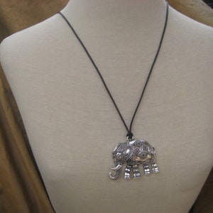 Elephant pendant necklace