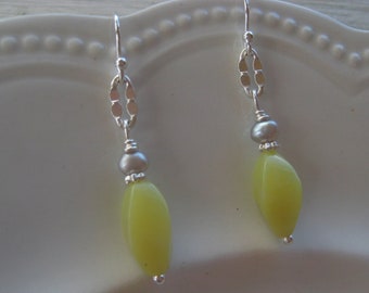 Jade earrings/lemon jade jewelry/jade accessory