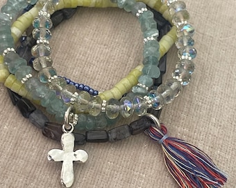 Braccialetti impilabili/Gioielli cristiani/Ciondolo a croce/Braccialetti con perline di pietre preziose/Regalo di fede/Regalo per la mamma/Braccialetto con croce d'argento/Ispirazionale