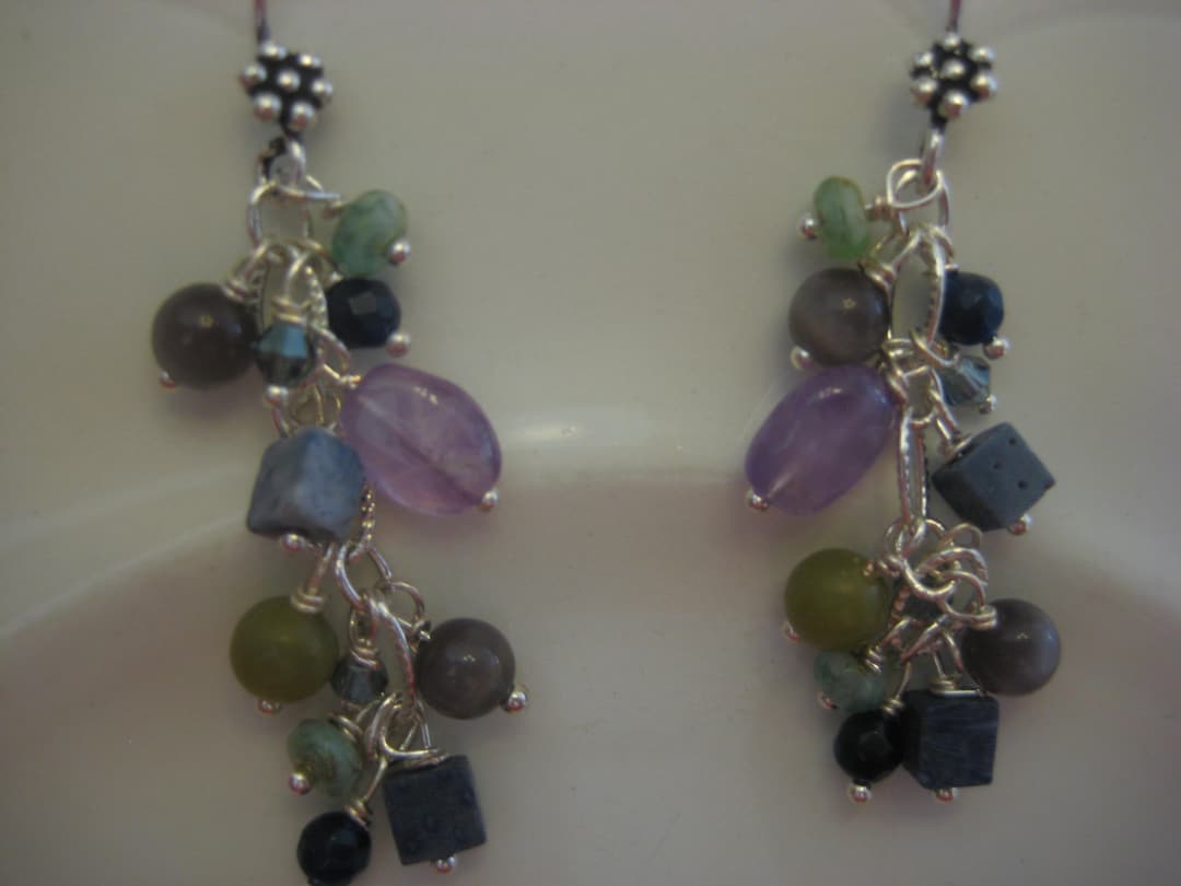 Boucles D'Oreilles Goutte En Péridot Vert - Plaqué Argent - Fait Main - Inde - 2.5"