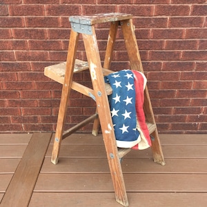 Vintage Wood Ladder, wooden ladder, Farmhouse ladder, Step Stool, Kitchen Stool Shabby Chic, Wood