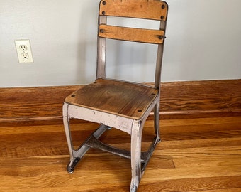Vintage School Chair, Eames Era, Kindergarten Chair 13"