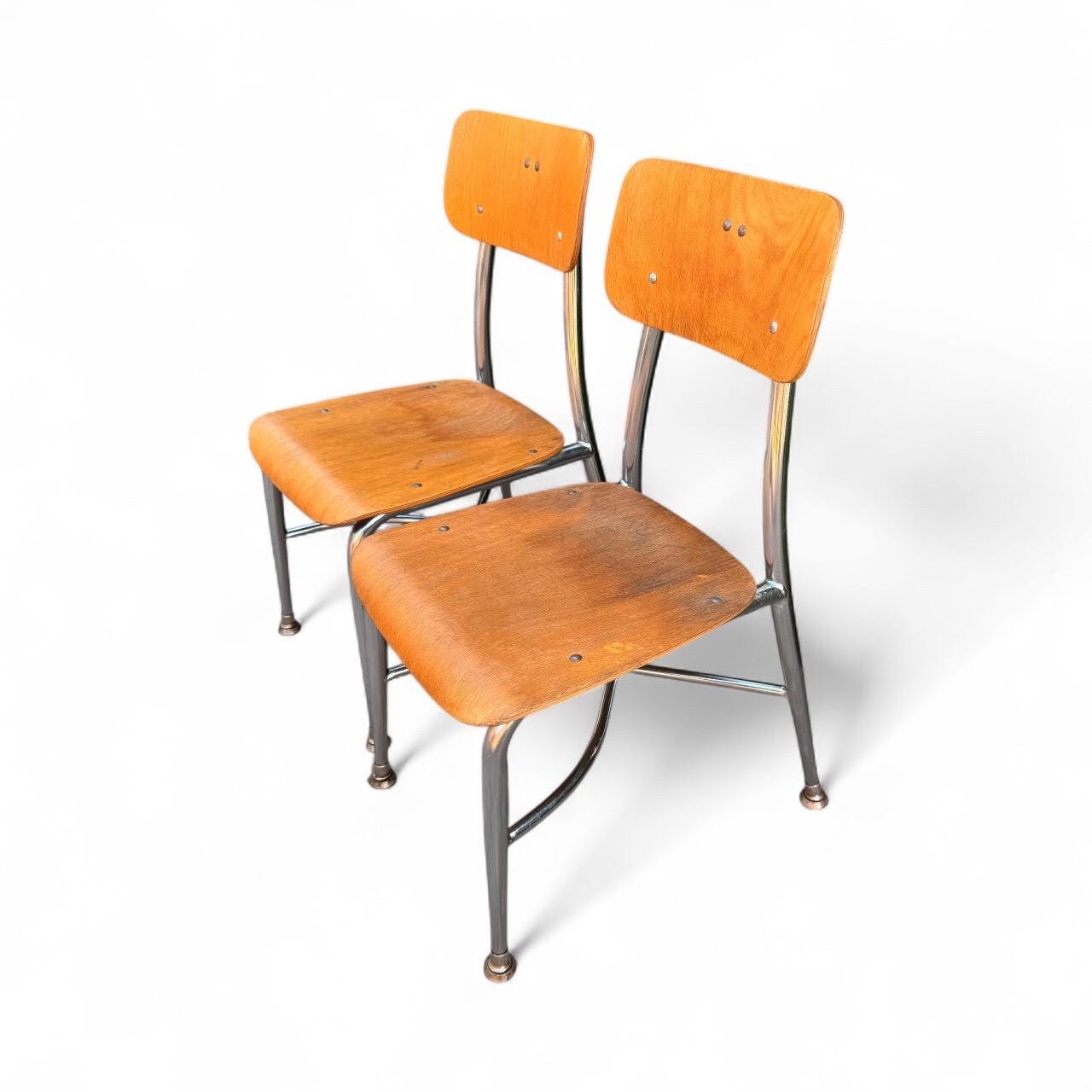 ヴィンテージ　スクールチェア 2色セット　Heywood Wakefield Vintage Heywood Wakefield Child's School Chairs, Wood & Metal, Set