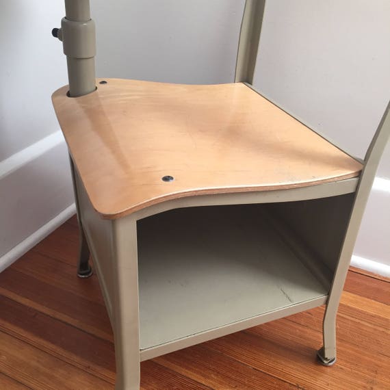 Vintage School Desk Metal Middle Size 15 Seat Height Etsy