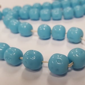 50 Vintage Japan Kirsche Marke Glas Hellblau Türkis 10mm Barock Perle 4640T