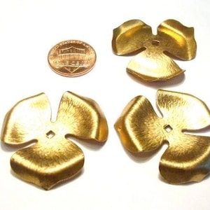 6 Vintage Brass Etched Beveled Edge Flower Stamping 35mm. Center Hole Bead Findings 921