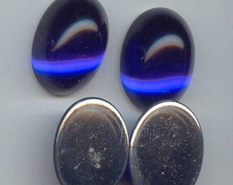 12 Vintage Sapphire Acrylic 25x18mm. High Dome Smooth Oval Cabochons 7228