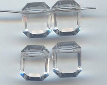 12 Vintage Acrylic Crystal 16x13x7mm. Octagon Drop Beads 6071