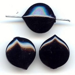 12 Vintage Jet Black Acrylic 20x18x7mm. Unique Pod Beads 6427
