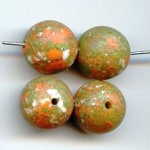 12 Vintage Granite Green Lucite 14mm. Smooth Round Beads 750