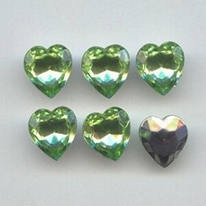 24 Vintage Peridot Faceted Acrylic 10mm. Heart Gem Jewels 6778