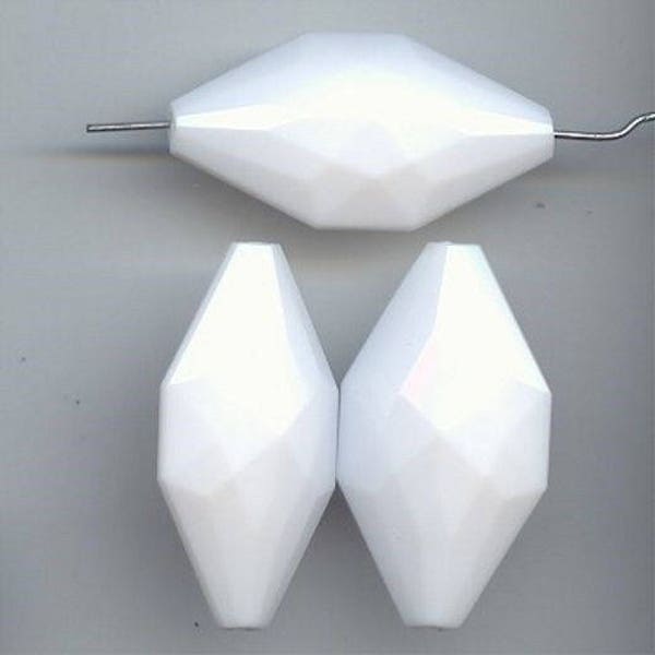 6 Vintage White Acrylic Fancy Faceted Hexagon 38x20mm. Beads 6464